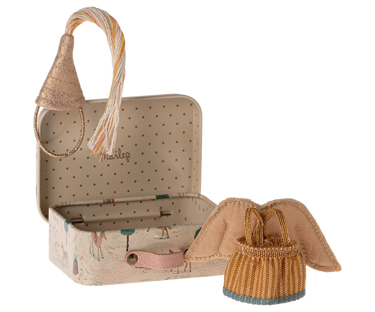 FAIRY CLOTHES IN SUITCASE, LITTLE SISTER MOUSE