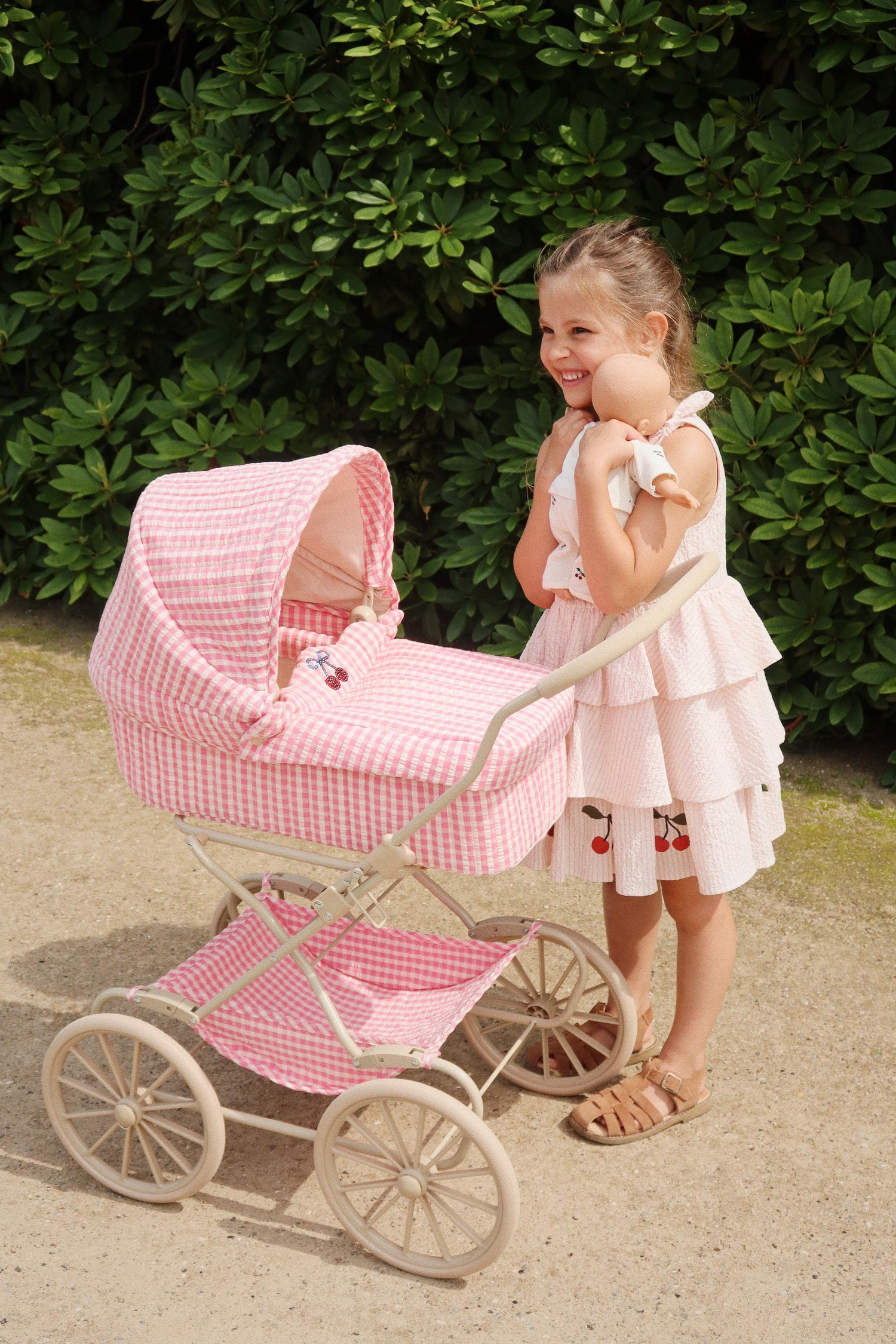CHEEKY DOLL PRAM - BUBBLEGUM CHECK