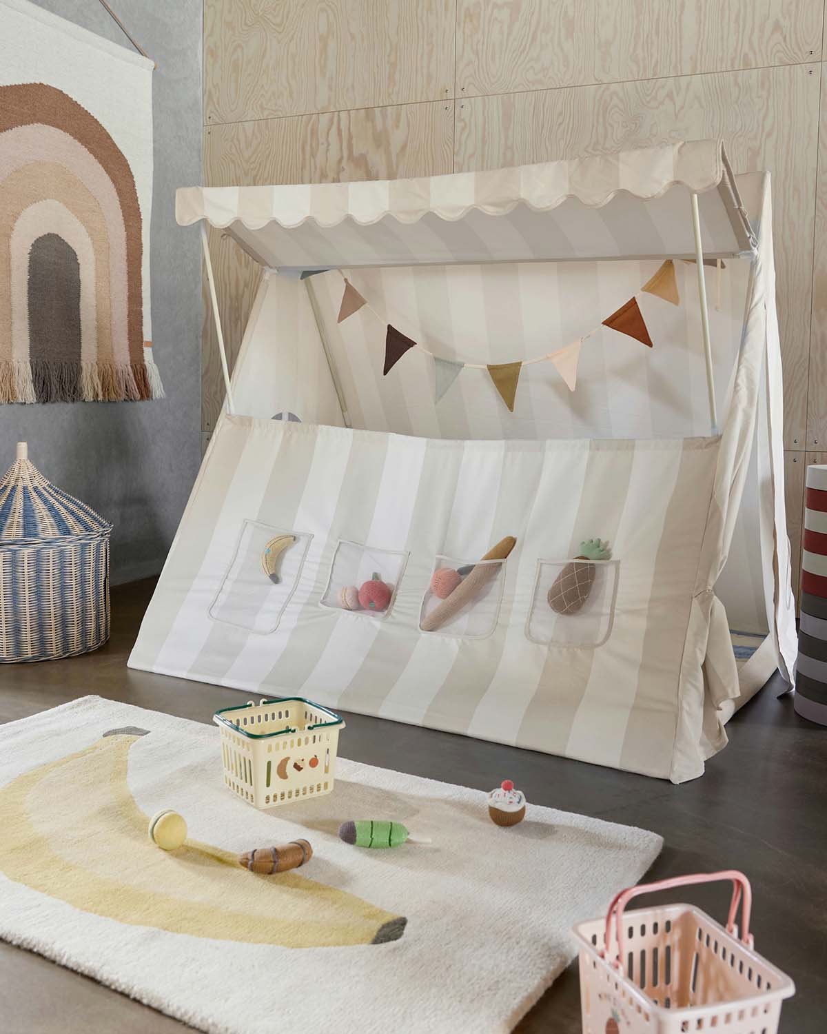 YUMMY PLAY TENT