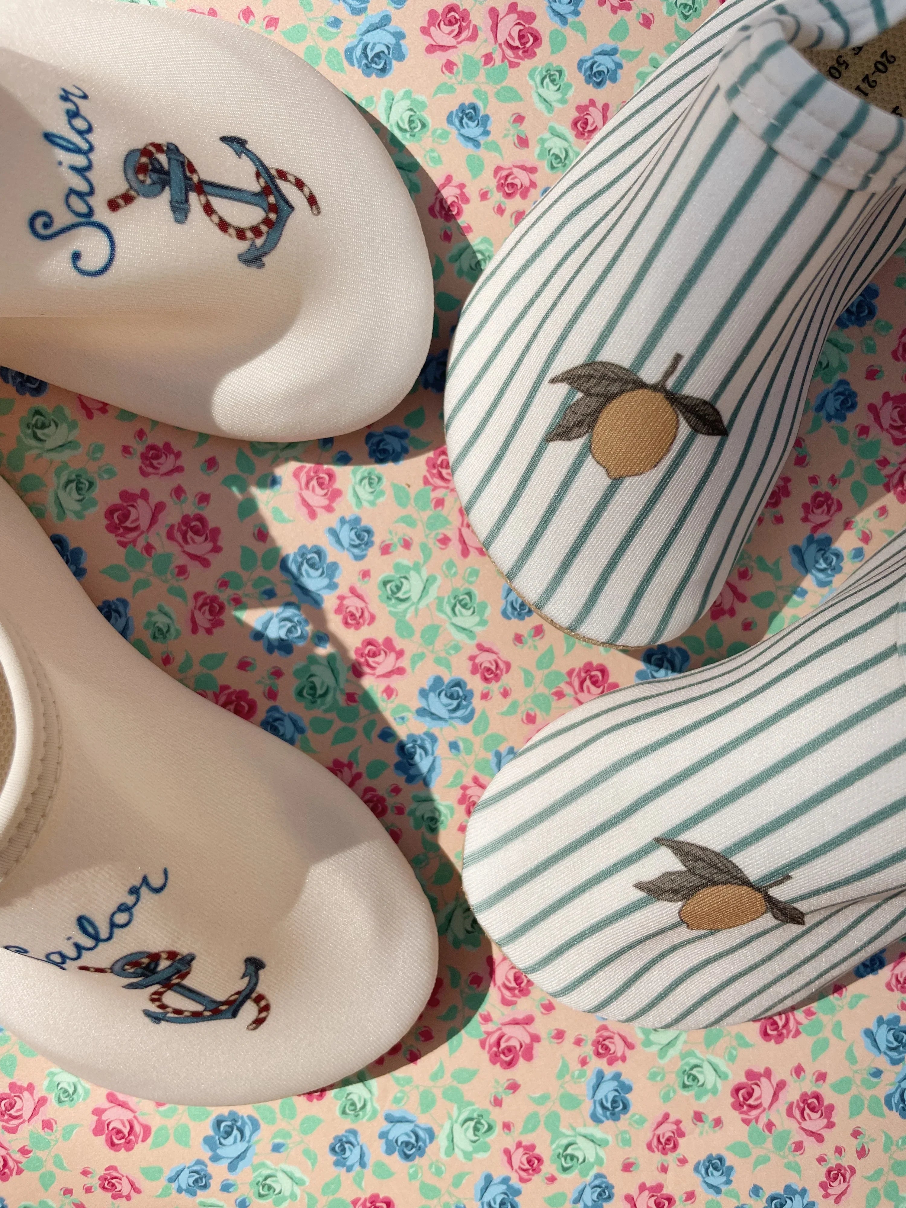 BOY SWIMSHOES