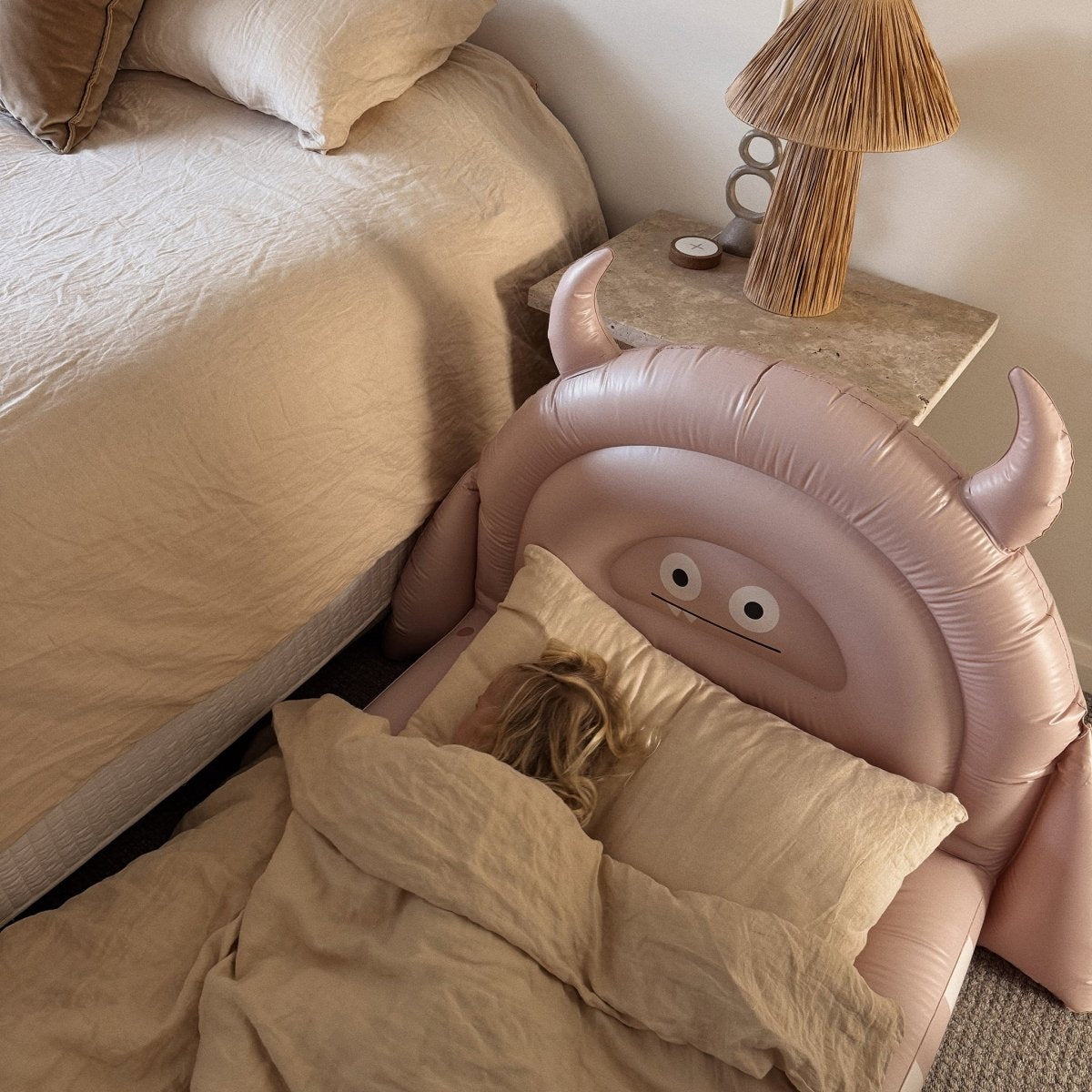 KIDS AIR MATTRESS - MONSTER PINK