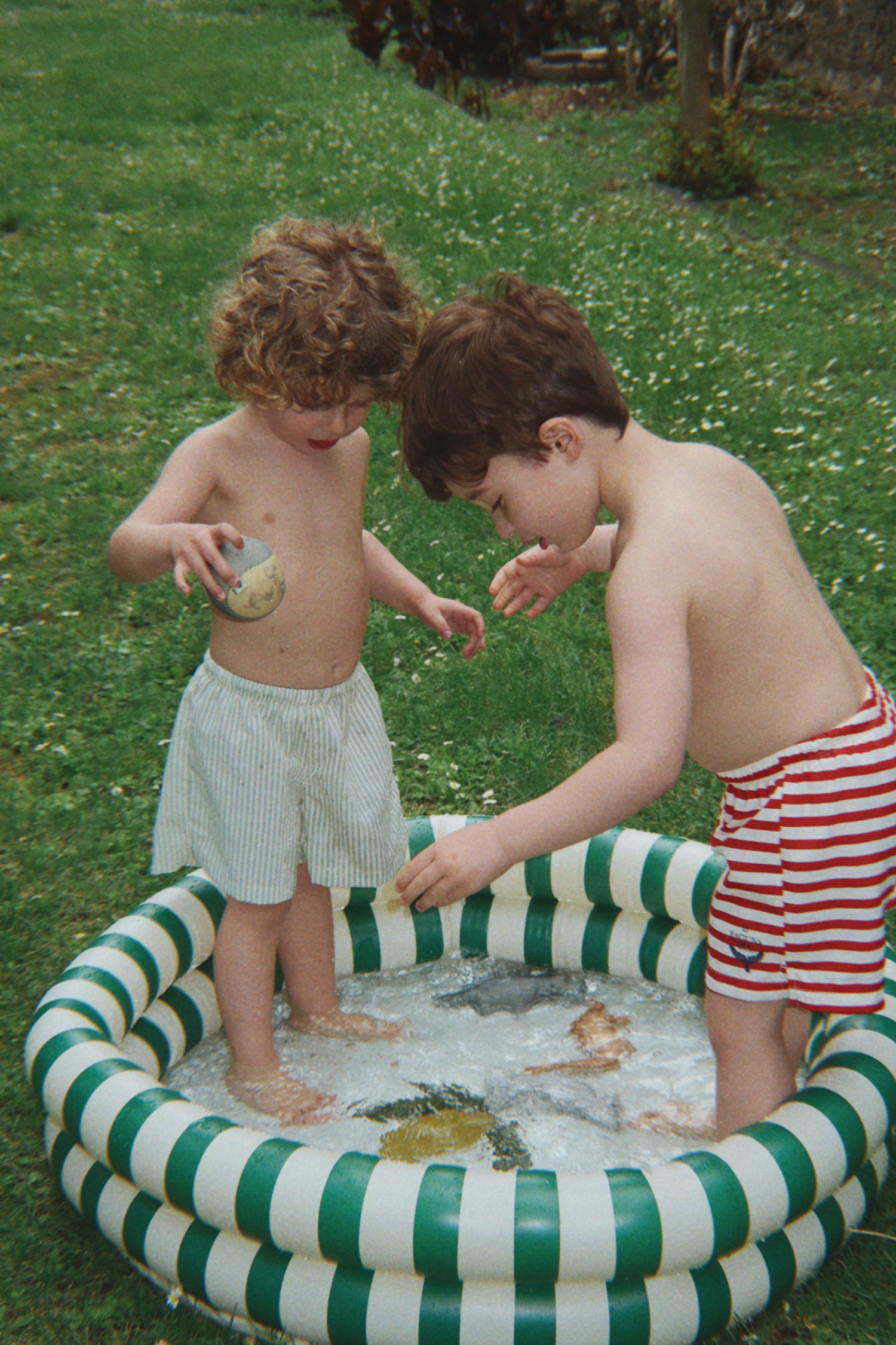 BASIC 2 RING POOL SMALL - GREEN STRIPE