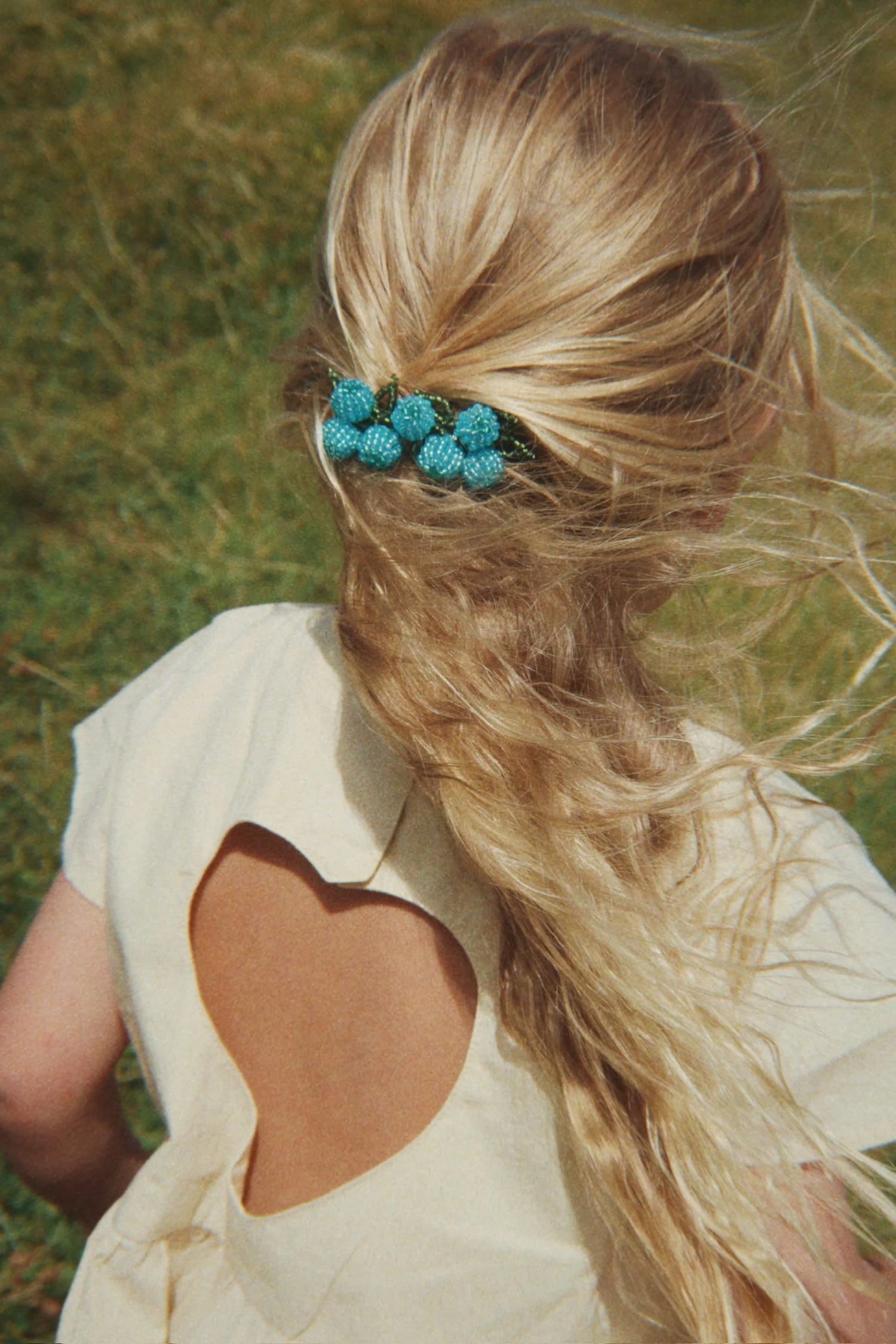 2 PACK BLUEBERRY BEADED HAIR CLIP - BLUEBERRIES