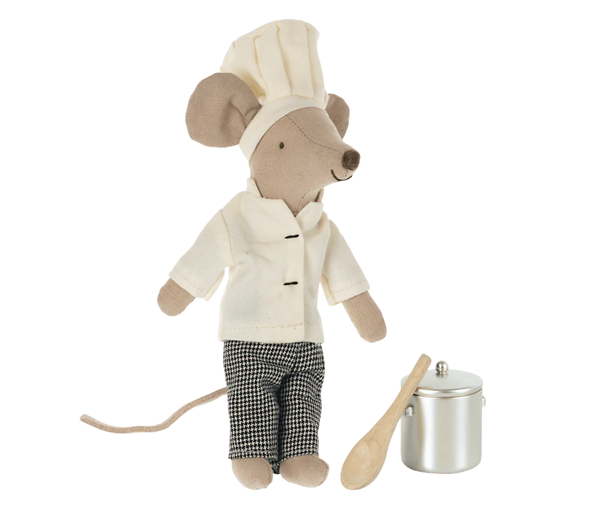 CHEF MOUSE W. SOUP POT AND SPOON