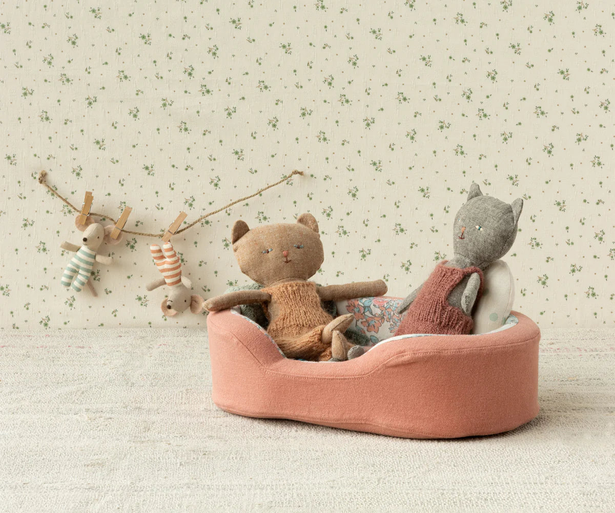 COSY BASKET, SMALL - CORAL