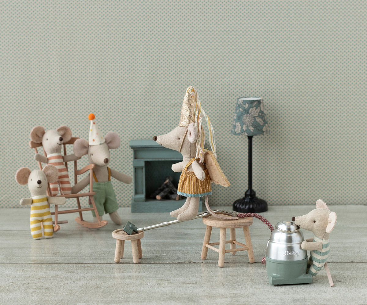 Triplets, Baby Mice in Matchbox - Dots