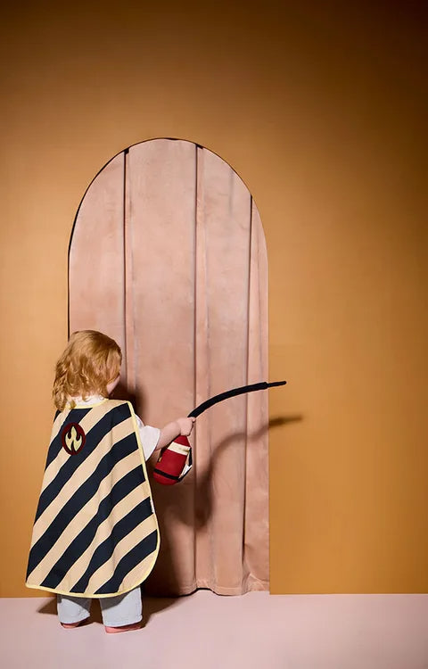 DRESS-UP FIRE FIGHTER