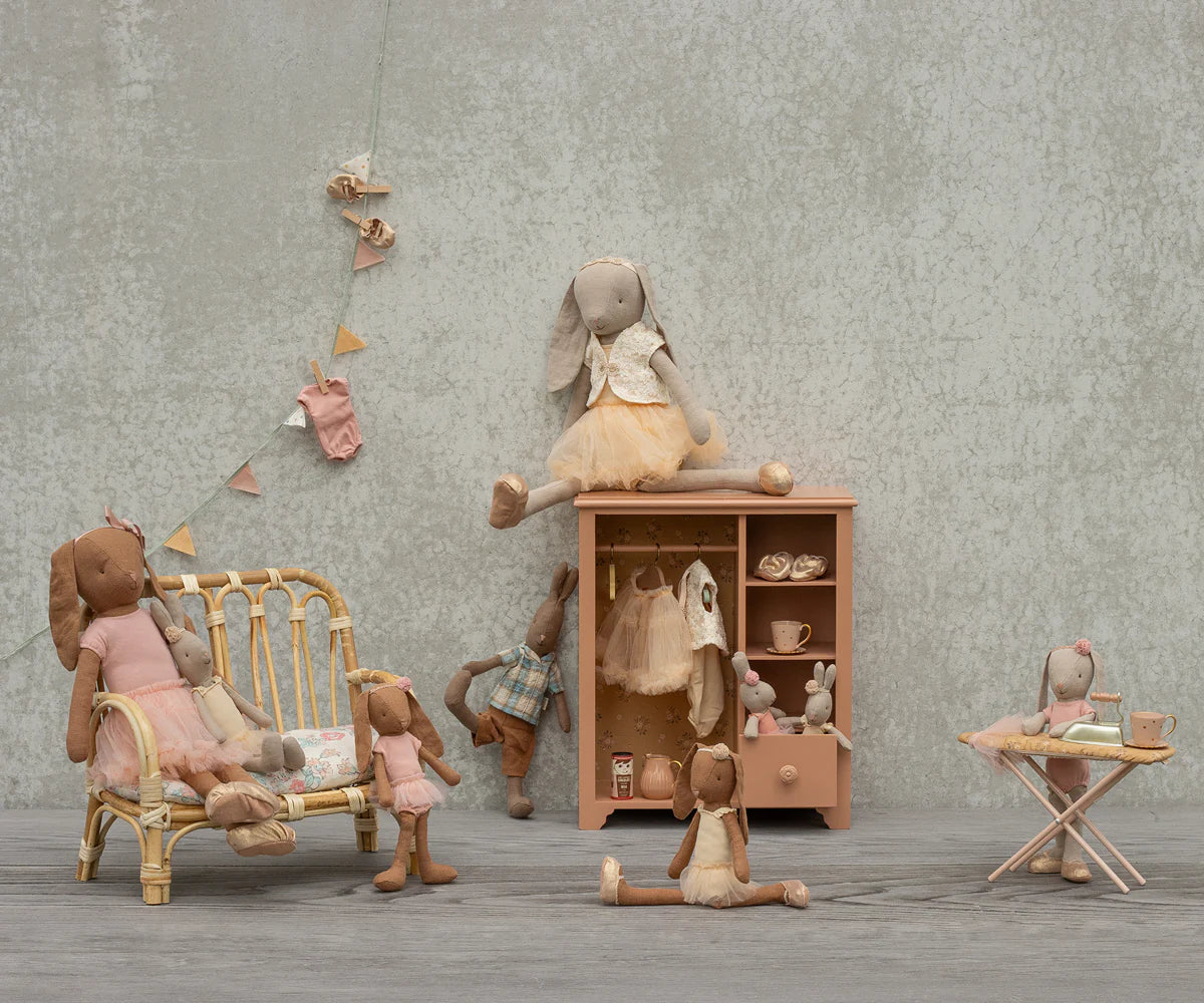 SPINTA, LARGE – DARK POWDER