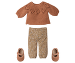 Bunny, Size 3 - Classic - Pants and knitted sweater