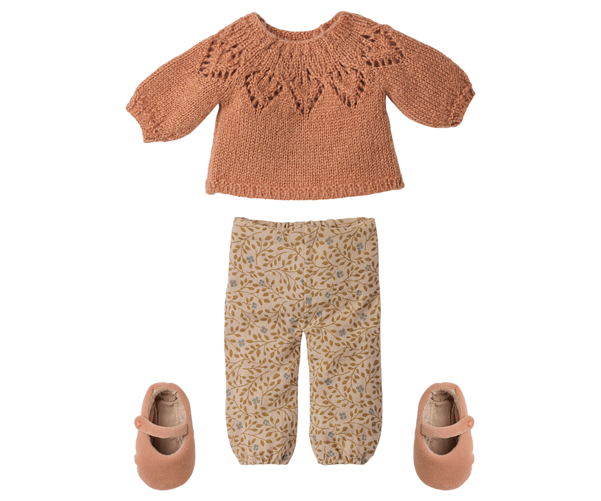 Pants and knitted sweater, Size 3 - Vintage powder