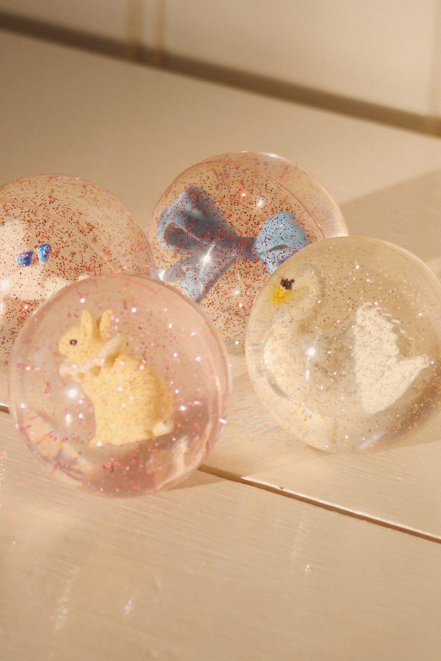 BOUNCING BALL SETS - CHERRY/SWAN