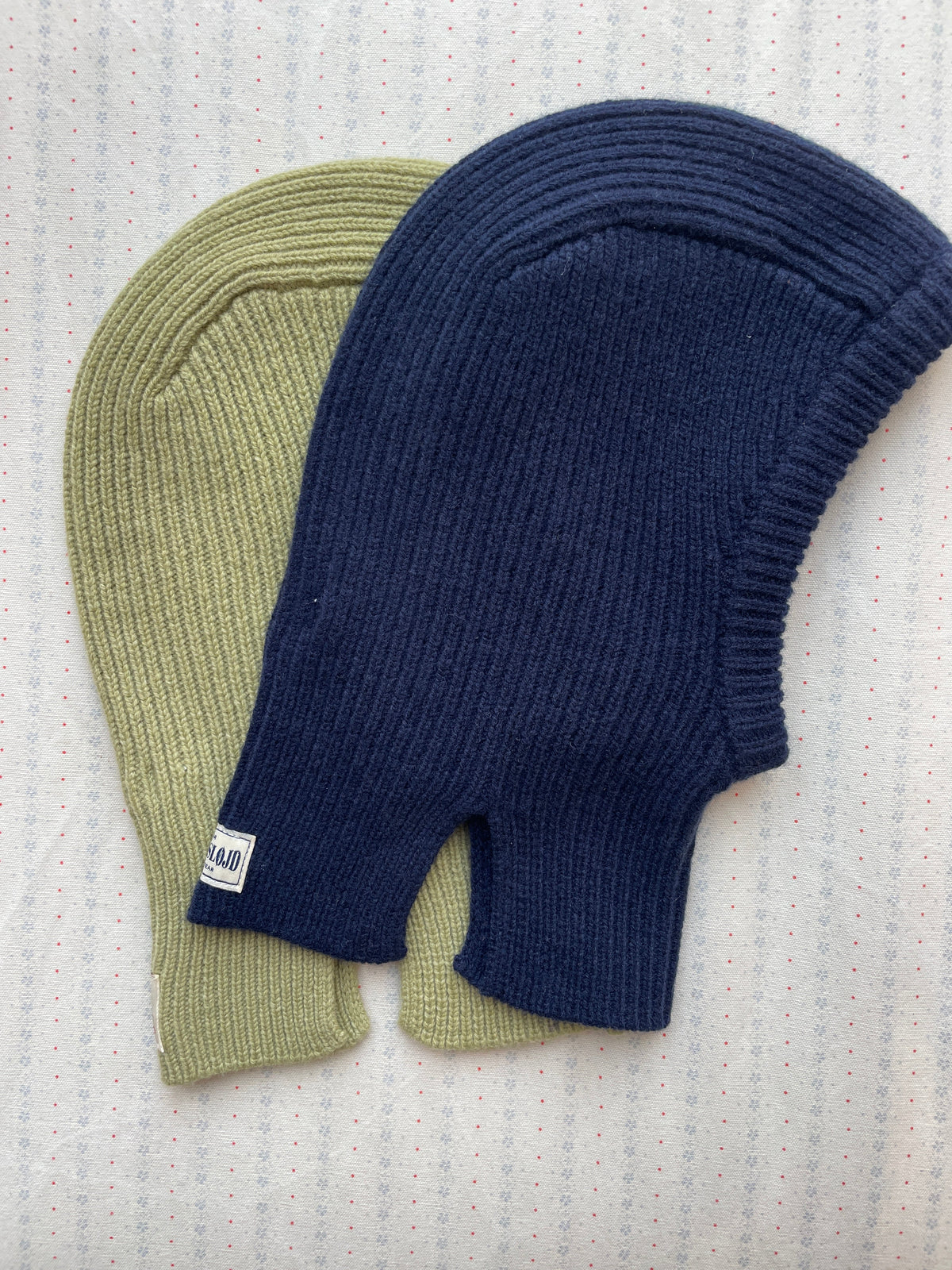 BASIL BALACLAVA - PALE OLIVE GREEN