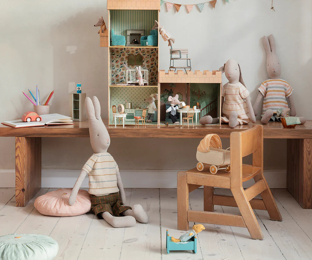 RABBIT, SIZE 5 - PANTS AND KNITTED SWEATER