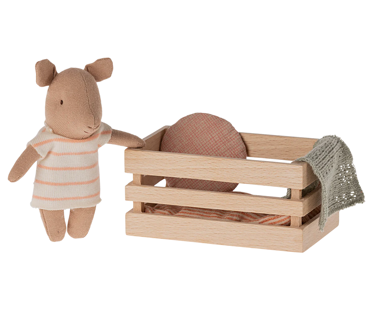 PIG. BABY IN BOX - GIRL