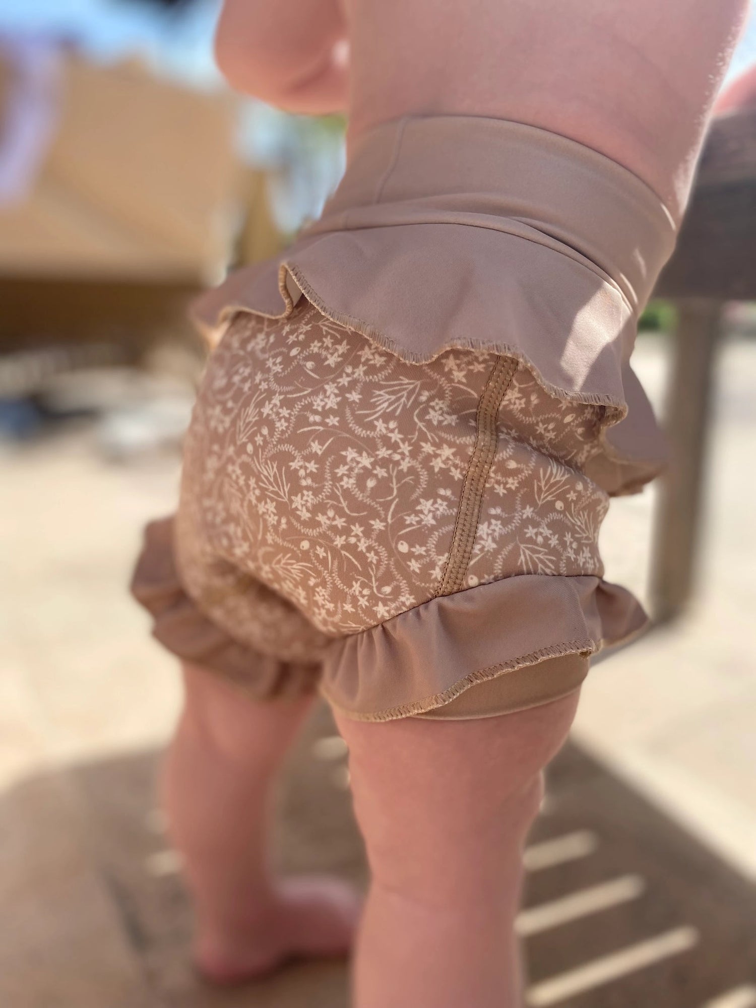 NEO SWIM PANTS - BEACH FLOWER