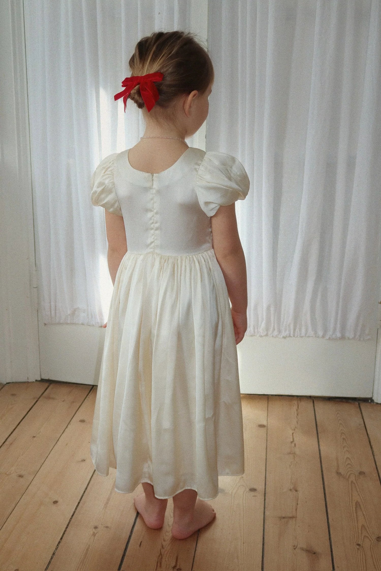 2 PACK VELVET BOW HAIR CLIPS - BARBADOS CHERRY