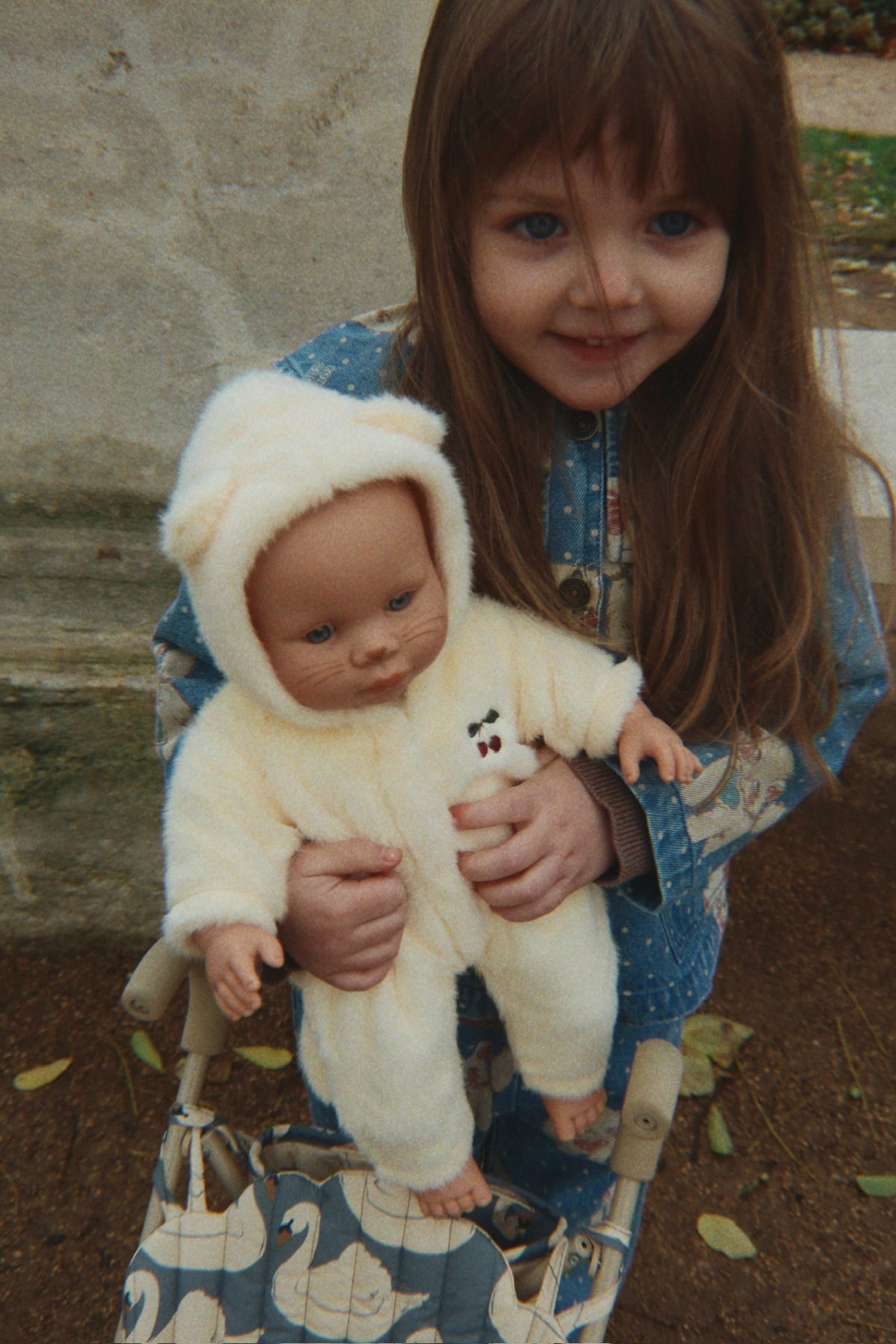 KITTY DOLL - beige lifestyle 2