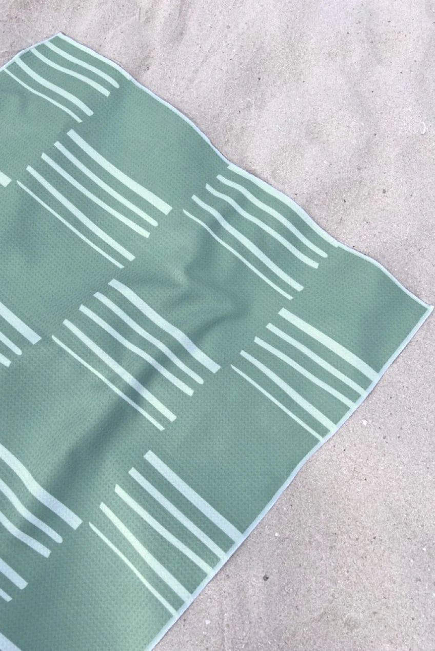 STRIPE | SAND FREE BEACH TOWEL