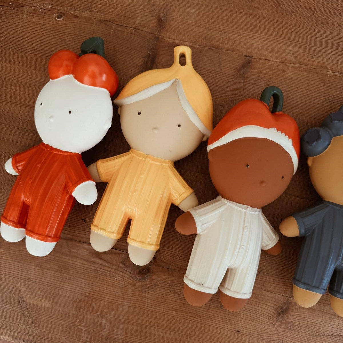 Gommu Mini Baby Apple Almond